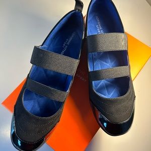 Adrianne Vittadini Barke Sport shoe